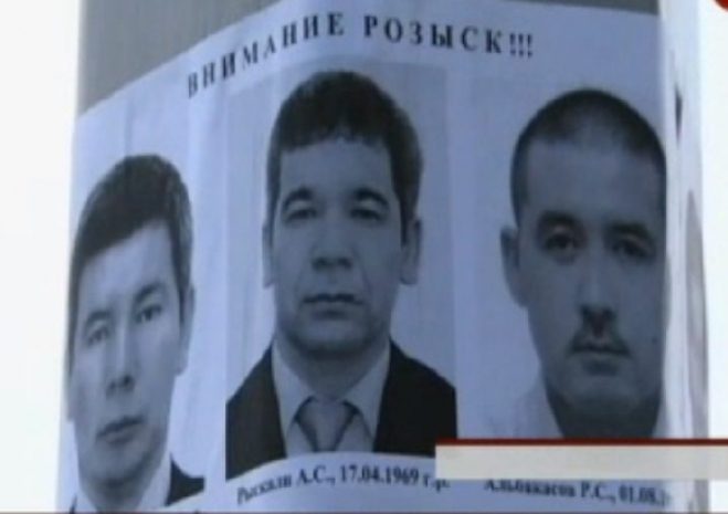 Полиция РК развесила на столбах фото бывших акима и мажилисмена