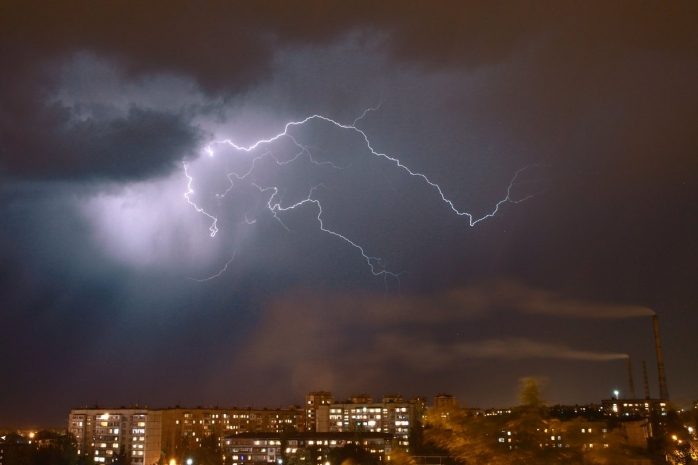 Дожди с грозами прогнозируют синоптики в пятницу 10 августа