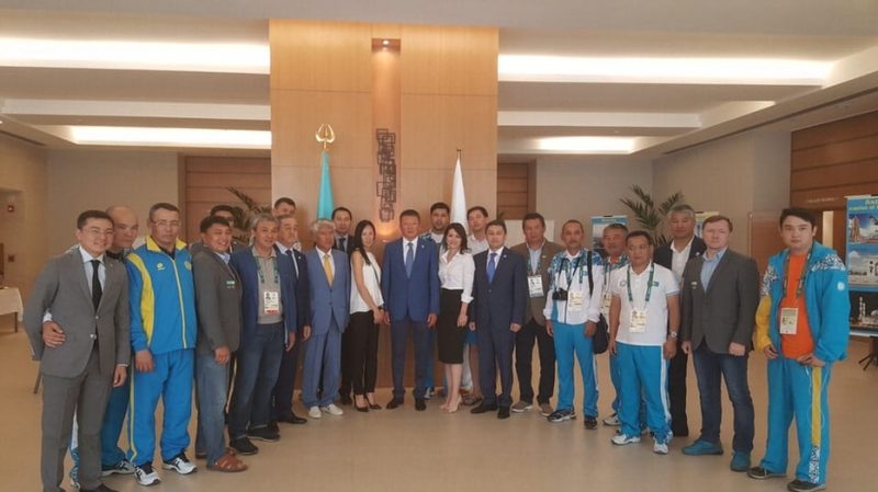 Министр культуры и спорта РК посетил открытие Олимпиады