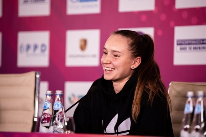 Елена Рыбакина вышла в четвертьфинал турнира WTA в Страсбурге