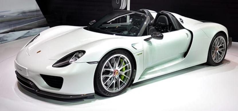 Porsche отзывает суперкары 918 Spyder