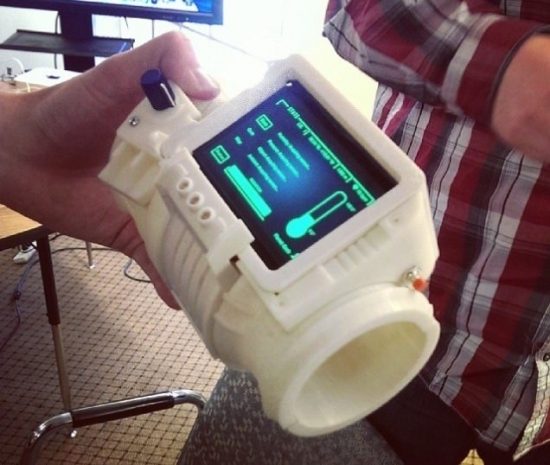 Студенты создали рабочую версию Pip-Boy 3000 из Fallout
