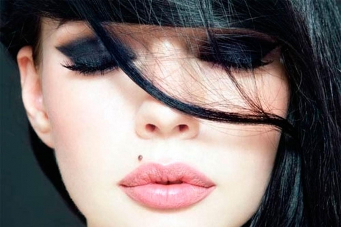 Какие родинки могут привести к онкологии, рассказал врач