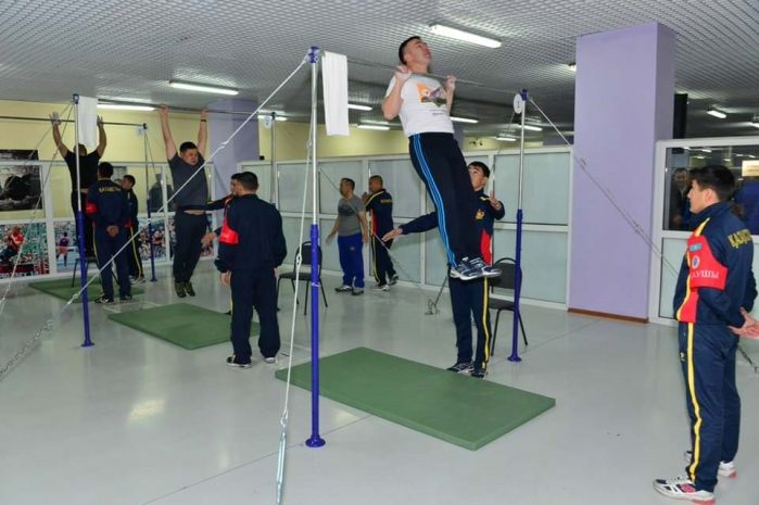 Командный состав ВС проверили на прочность