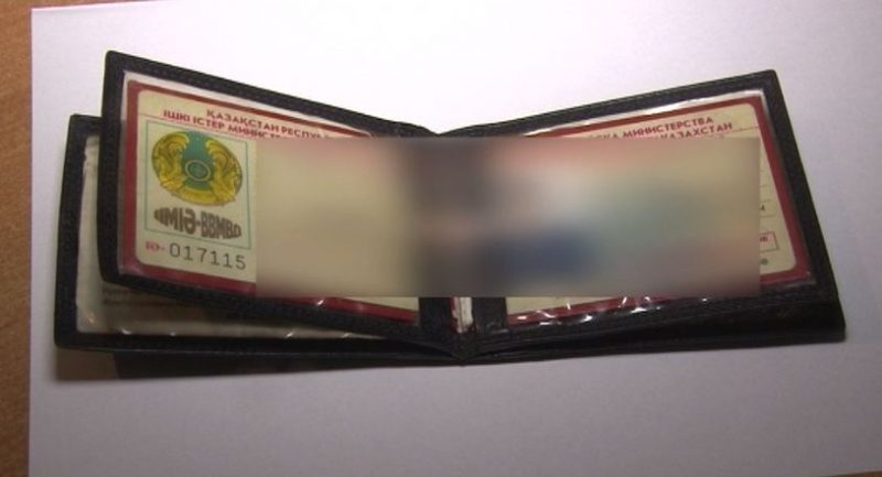 В ЮКО лжеполицейский занимался грабежами и мошенничеством