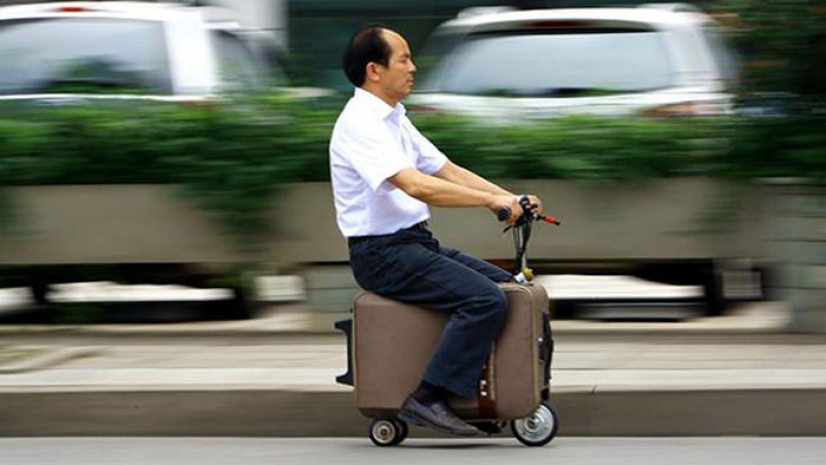 Электрический чемодан-мотоцикл из Китая