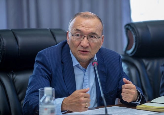 Абитуриенты из семей с высоким доходом не должны получать гранты — Кожахметов