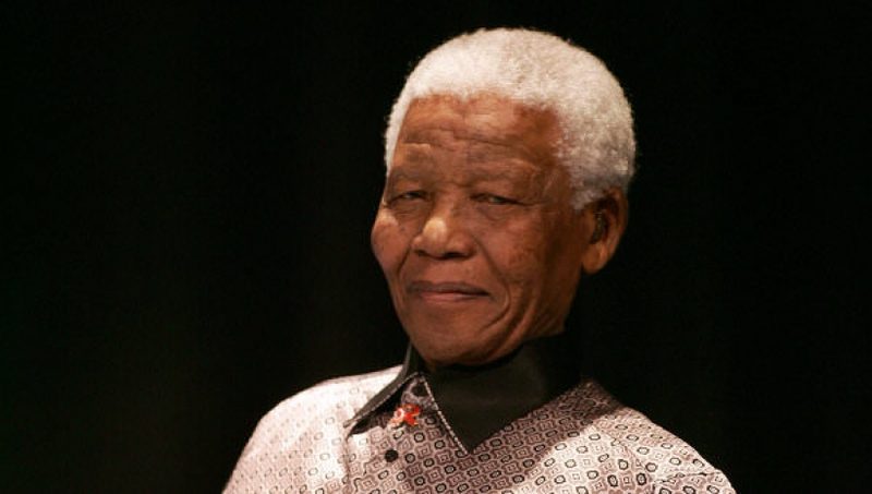 Умер первый чернокожий лидер ЮАР Нельсон Мандела