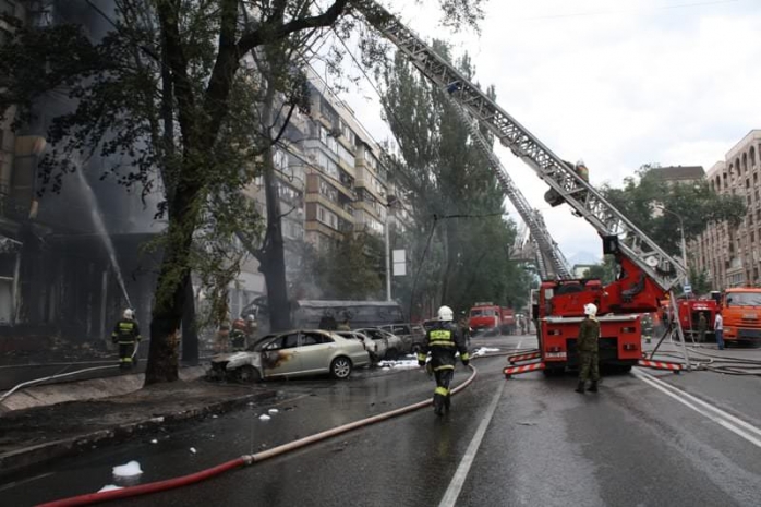 Алматинка сделала вынужденный аборт из-за взрыва бензовоза