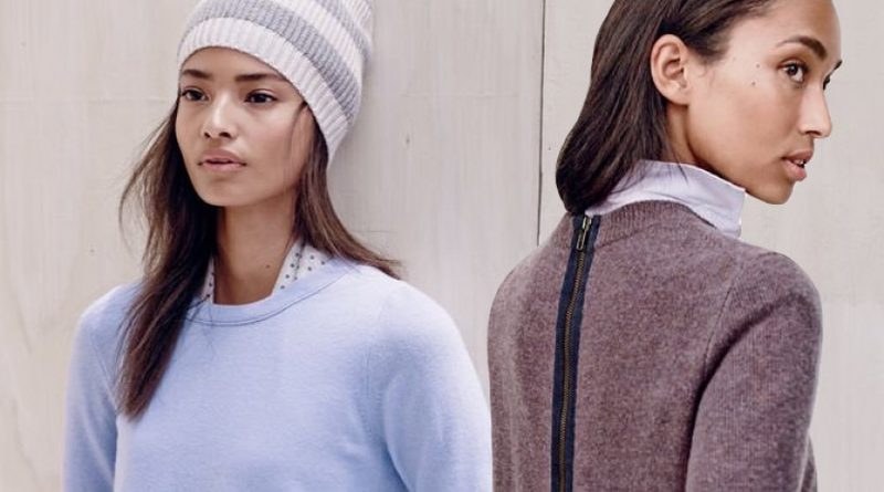 Малаика Ферт в новом лукбуке свитеров J.Crew