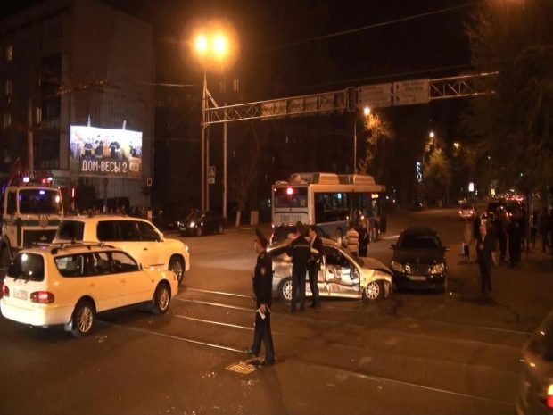 ДВД Алматы проводит досудебное расследование по факту аварии с участием трамвая