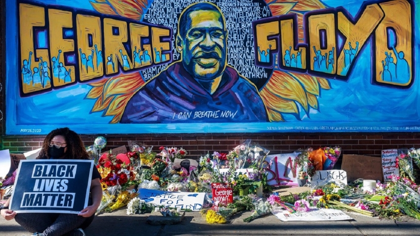 Семья Джорджа Флойда получит 27 миллионов долларов