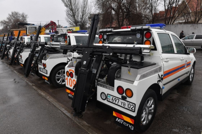 В Алматы появятся новые маневренные эвакуаторы