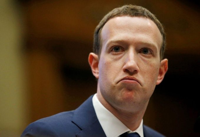 Марк Цукерберг ответил на предложение разделить Facebook