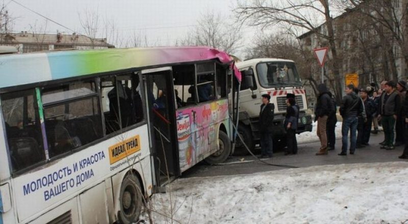 Один из автопарков Алматы лишился лицензии после массового ДТП
