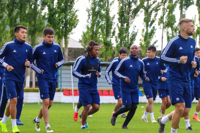 На треть сократят бюджет футбольной команды «Ордабасы»