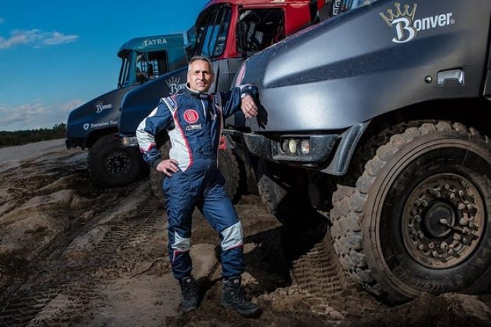 Лидер команды AstanaMotorsports готовится к гонкам «Дакар 2015»Эксклюзив