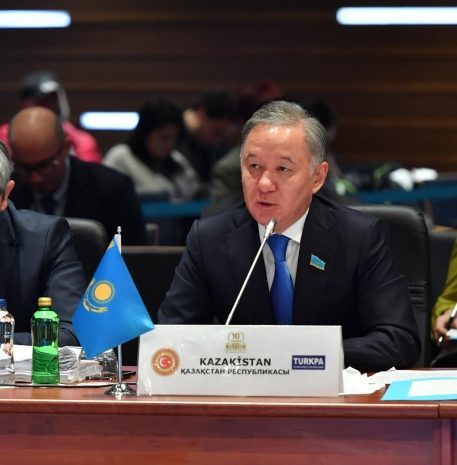 Нигматулин рассказал парламентариям ТюркПА о статье президента Казахстана