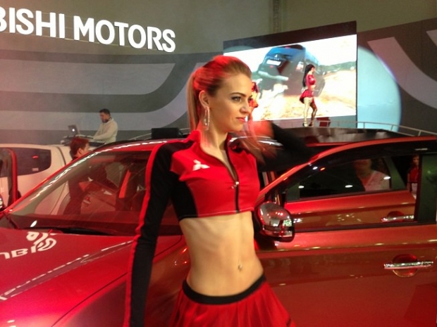 Девушки международного автосалона в АстанеЭксклюзив