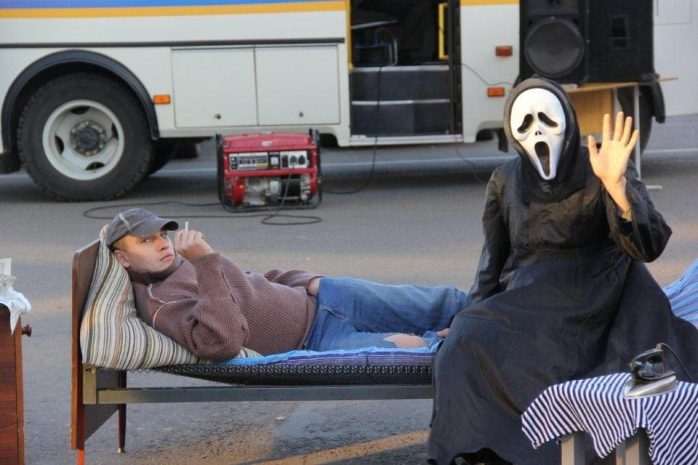 По улицам Усть-Каменогорска ходит смерть (ФОТО)