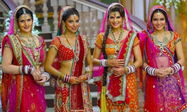 В Индии за секс-скандал уволили губернатора