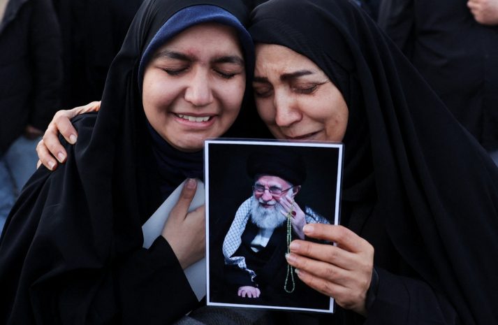 Иран Али Хаменеи жоғалғанын ресми түрде растады