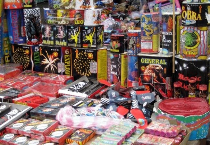 В Павлодаре проходят рейды по местам торговли пиротехники