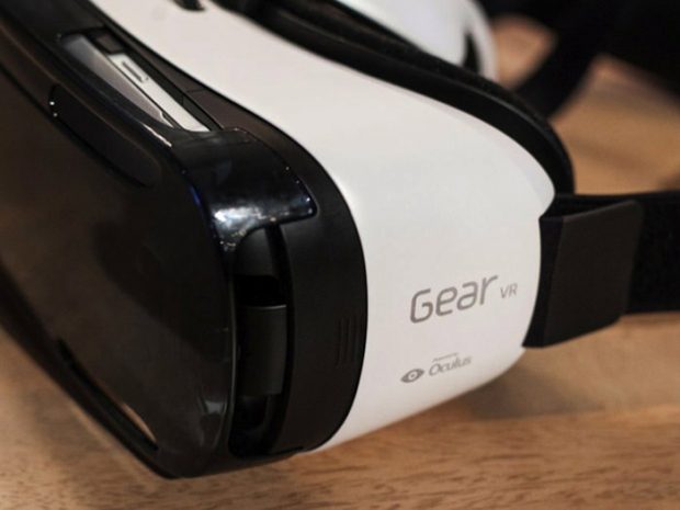 Очки виртуальной реальности от Samsung поступили в продажу