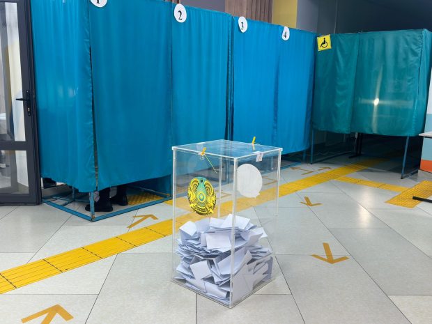 Конституцияға қатысты референдум: тәуелсіз бақылаушылар бірқатар заң бұзушылықтарды тіркеді