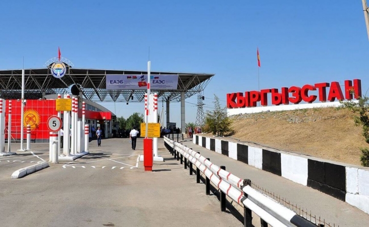 Кыргызстан закрыл границу для высокопоставленных чиновников