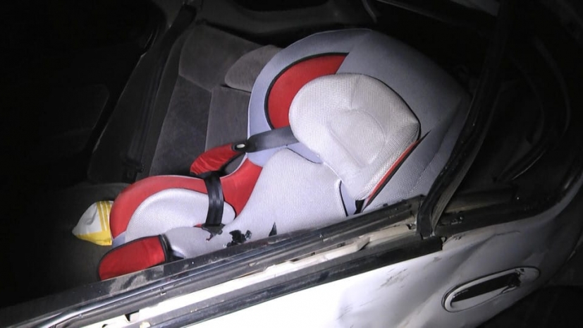 Двое детей пострадали в ДТП по вине отца (ФОТО)