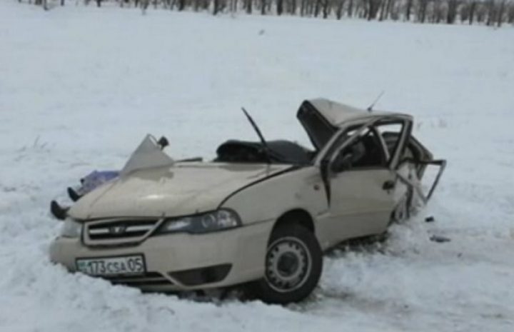 Четыре человека погибли в аварии на трассе Алматы - Ташкент