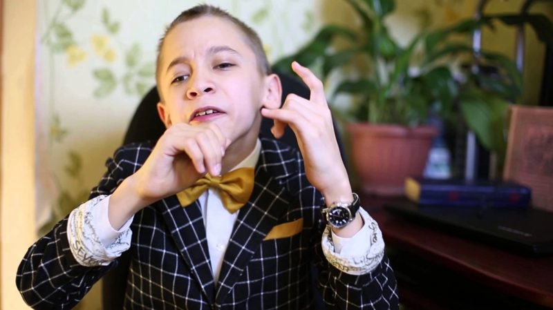 Таразский школьник рассказал Сагадиеву о встрече со Стивеном Хокингом