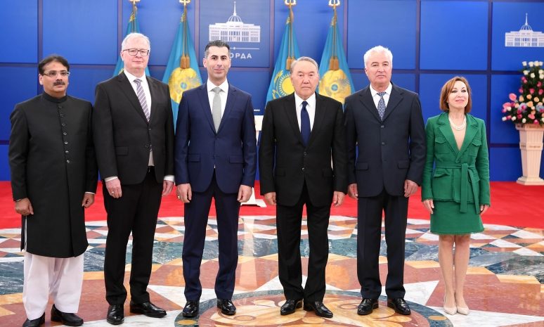 Назарбаев: Казахстанская продукция станет доступной на рынках более 120 стран