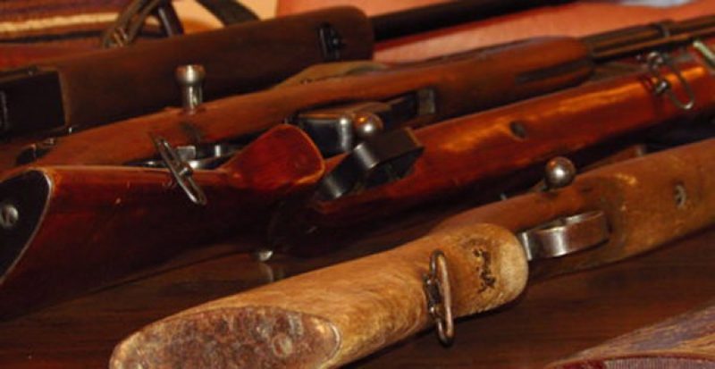 Изготовленное 200 лет назад ружье сдали в полицию Семея