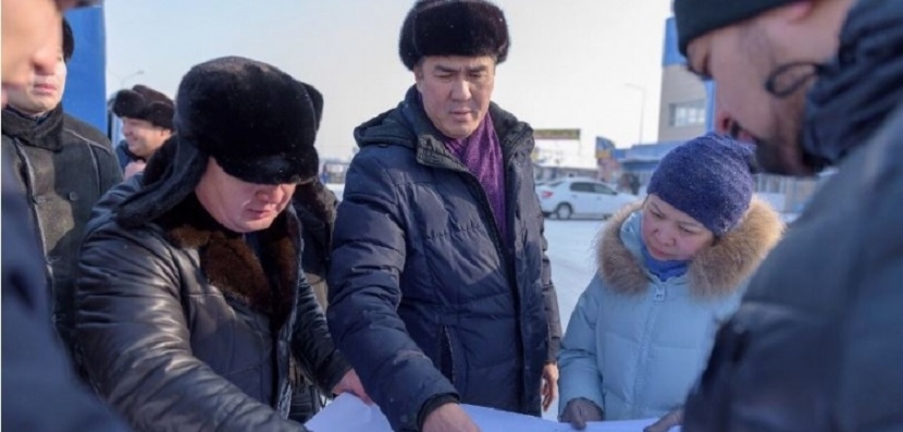 Сквер, дороги, парковки — аким Астаны посетил столичный район
