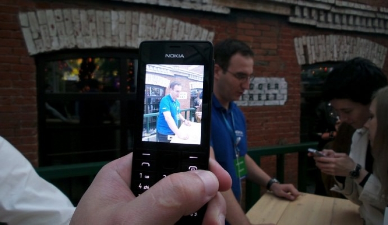 Nokia привезет в Казахстан премиум-«кирпич»Эксклюзив