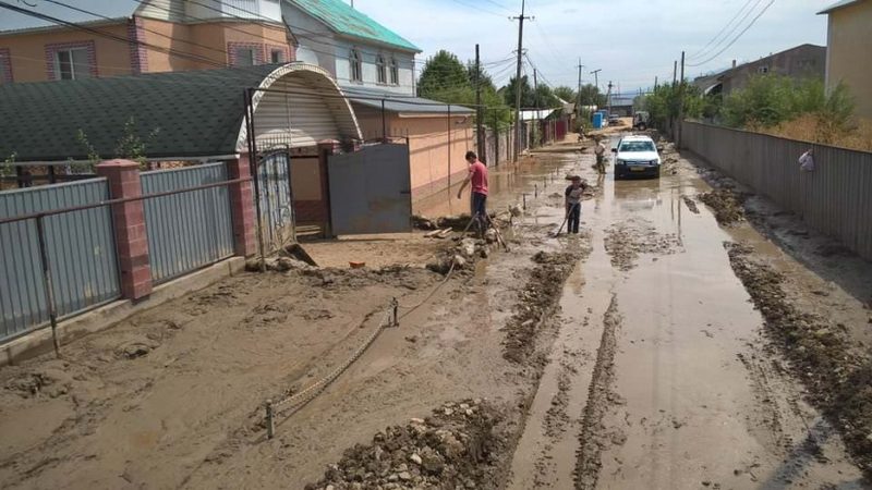 Сель в Алматы: Жители микрорайона Алгабас боятся пить местную воду [ФОТО]