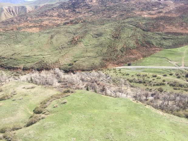 Оползень в Алматинской области движется в сторону реки Кольсай