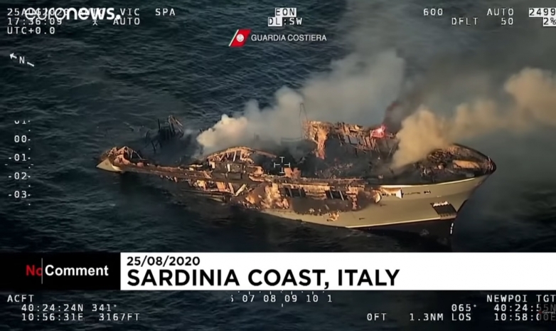 Яхта с казахстанцами сгорела у берегов Италии