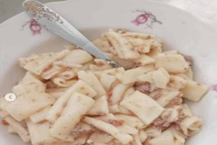 Кормом из пищевых отходов назвала обед пациентка больницы в Актау