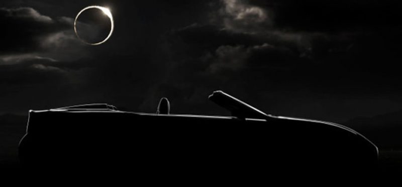 Lexus показал тизер нового кабриолета