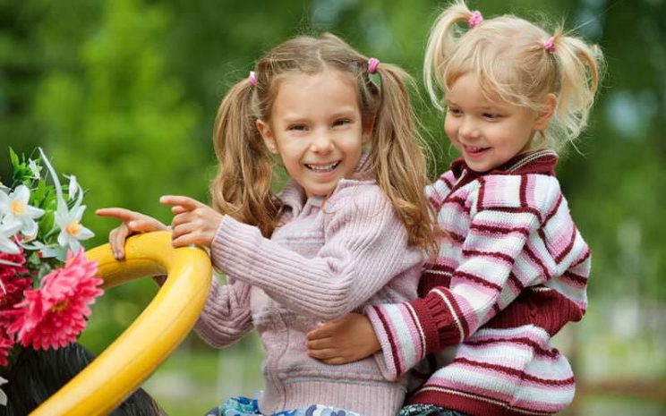 Восемь правил для родителей: как воспитывать дочь