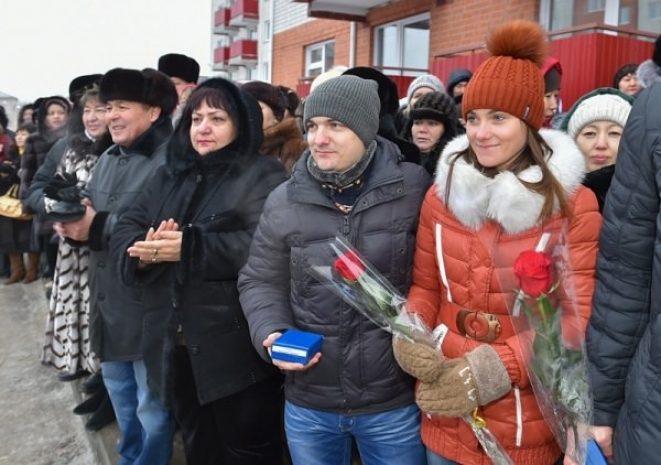 30 выходцев детдома СКО получили жилье