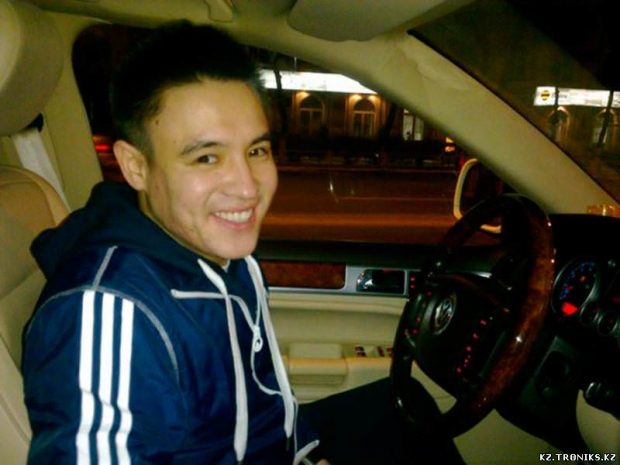 Тунтеков гастролирует чтобы расплатиться с долгами