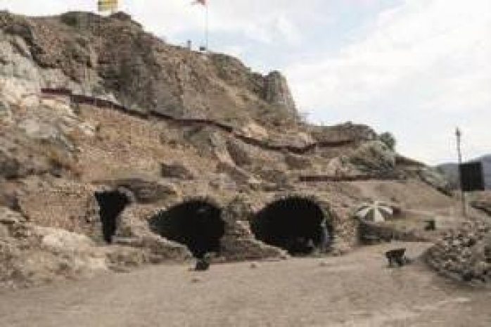 В Турции обнаружили древнюю темницу гарфа Дракулы