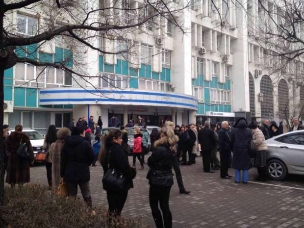 В Алматы “заминировали” акимат и здания телеканалов