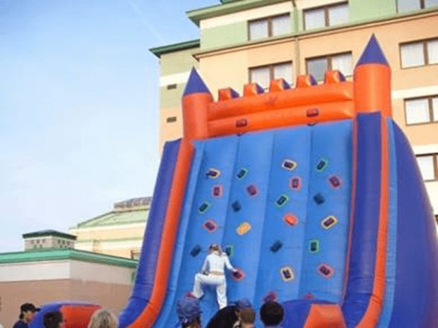 В Астане представят новые безопасные аттракционы