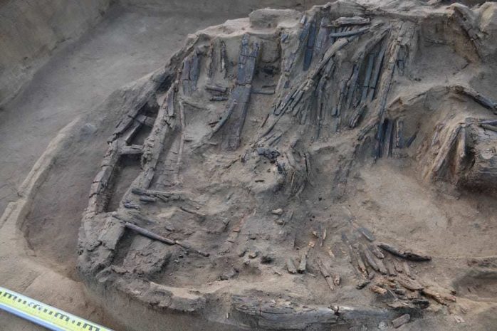 Археологи откопали в пригороде Павлодара кимакскую колесницу