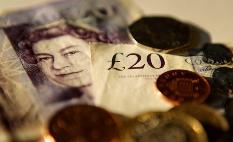 Лондон выделяет 10 млн фунтов для помощи Украине